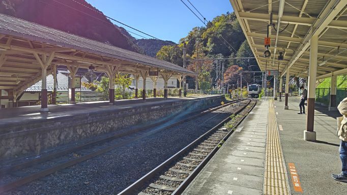 11.14鳩ノ巣電車.JPG