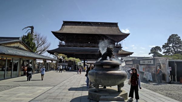 4.14善光寺13.JPG