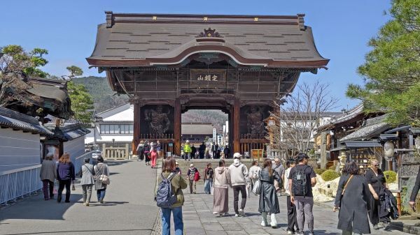 4.14長野駅2.JPG